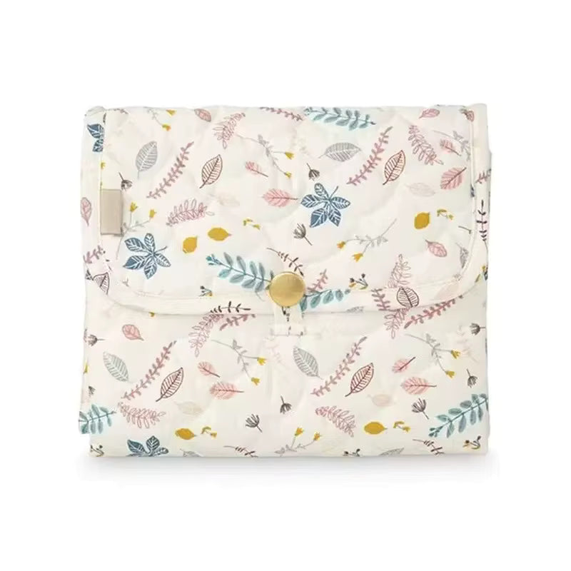 Organic Cotton Waterproof Changing Mat (Leaves)
